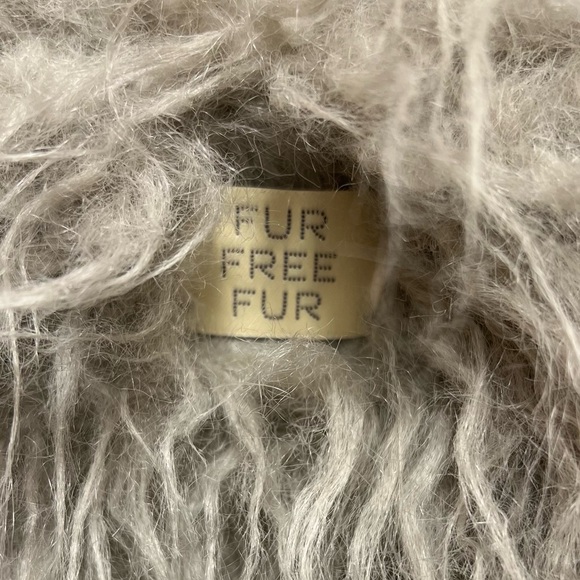 STELLA MCCARTNEY Falabella Grey Faux Fur Cross Body - Picture 3 of 6